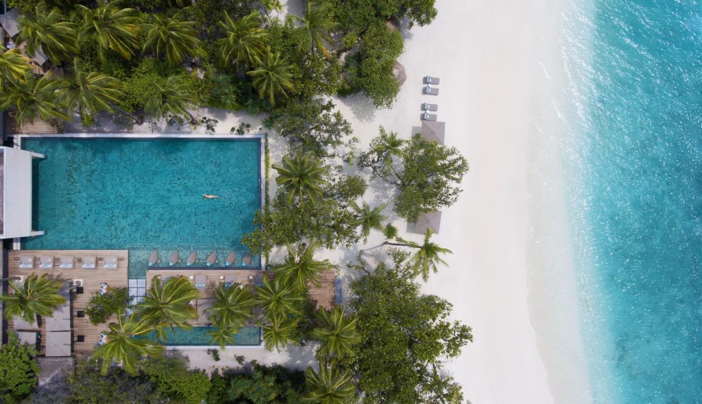 4. Vakkaru Maldives Main Pool Aerial