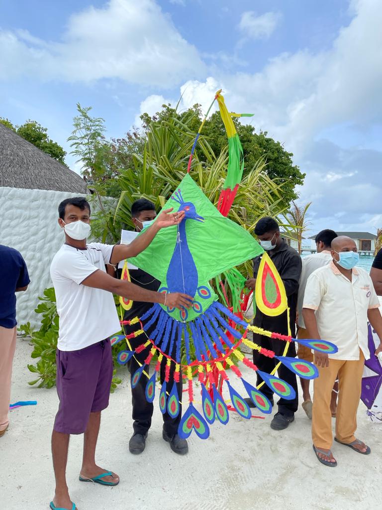 cinnamon-dhonveli-maldives-kite (1)