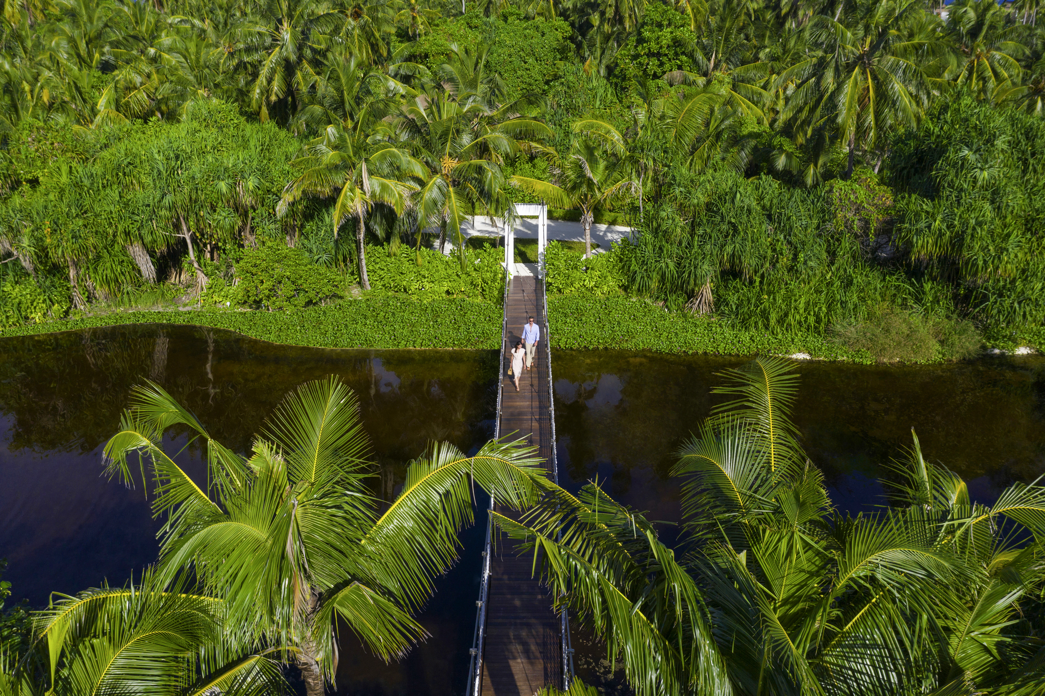 41_Natural Lake & Bridge