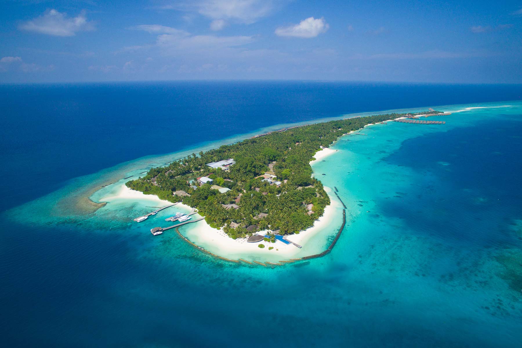 kuramathi-island