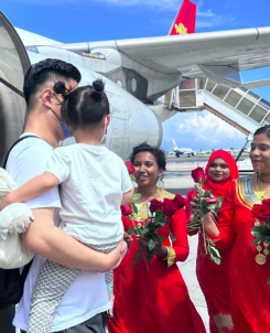 Chinese Tourists Arrive in Maldives