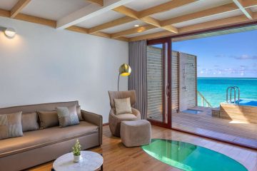 Kunaavashi Overwater villa