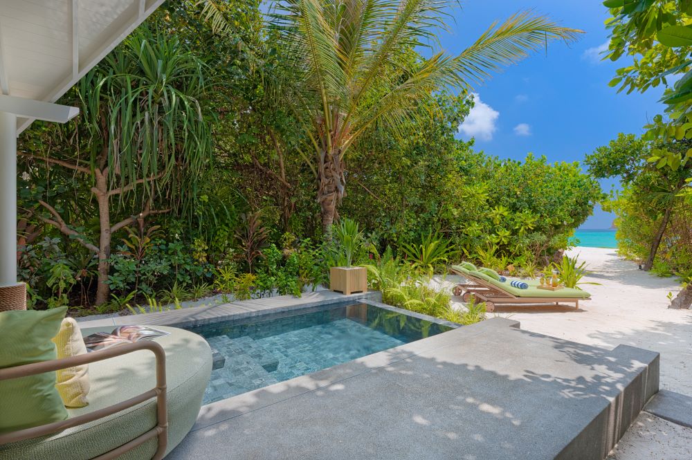 Amari Raaya Maldives_Beach Pool Villa Outdoor Deck 2
