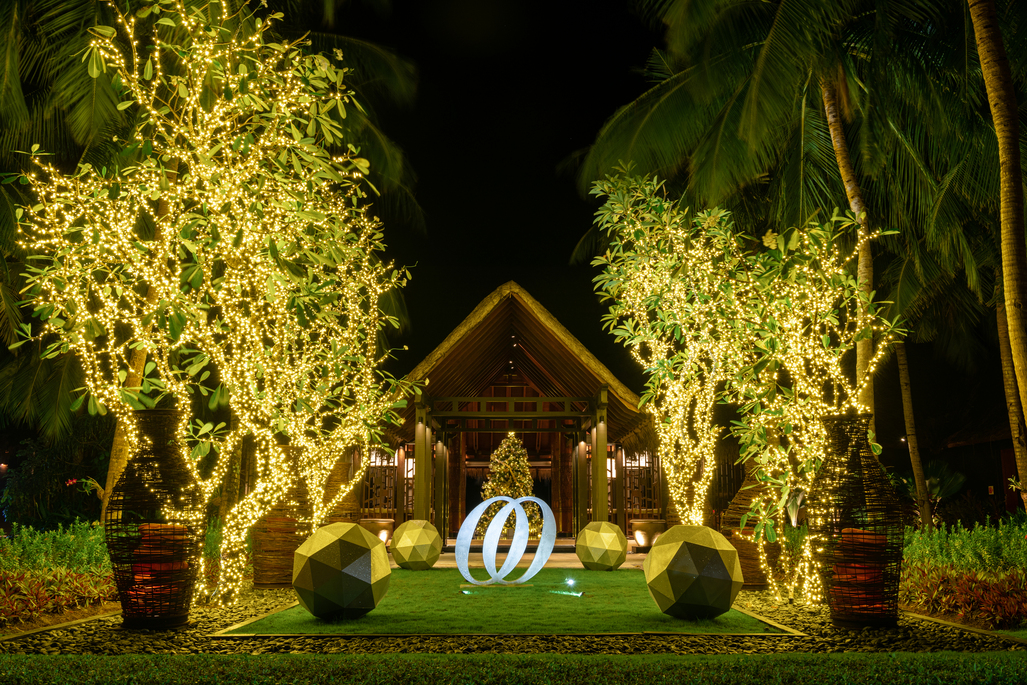 Festive magical island elegance at One&Only Reethi Rah Hotelier Maldives