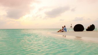 Batch ©baros Maldives Sandbank Sundowner Hr