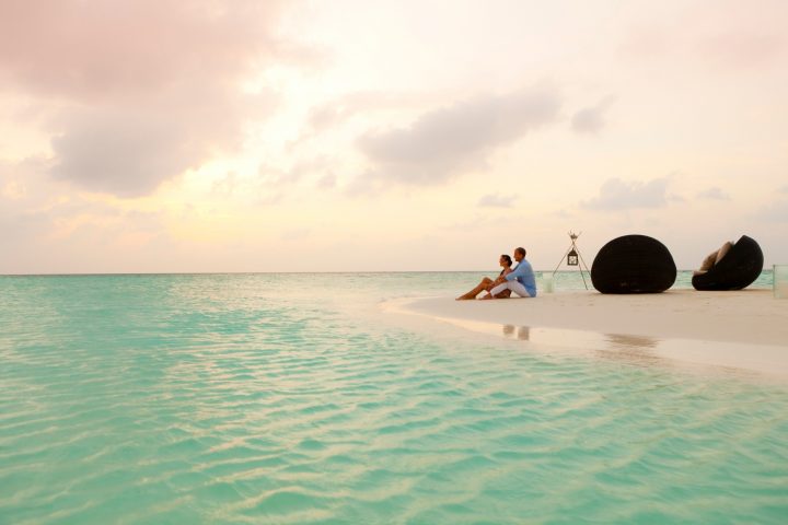 Batch ©baros Maldives Sandbank Sundowner Hr
