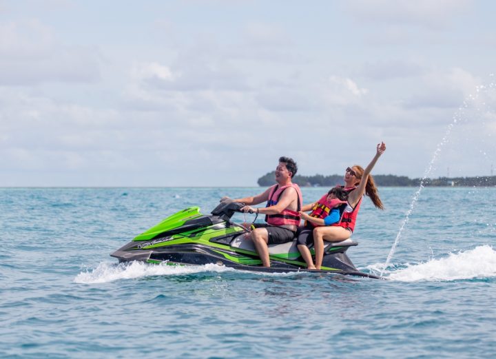 Angsana Velavaru Family Water Sports
