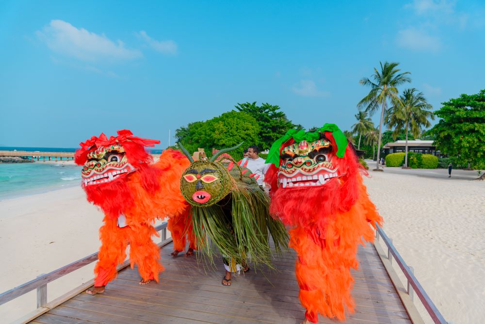 A Fusion of Cultures: The Westin Maldives Miriandhoo Resort Hosts Mesmerizing Lion Dance and Dragon Walk for Chinese New Year