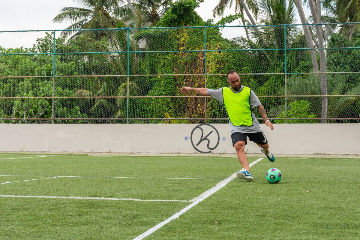 Kandima Maldives hosts futsal camps with Ricardinho – Hotelier Maldives