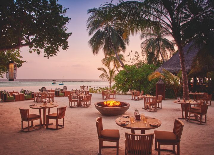 Batch Halaveli Maldives 2016 Meeru Restaurant 01 Hd Original