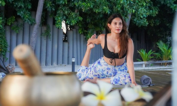 Batch Amyra Dastur Yoga At The Westin Maldives (1)