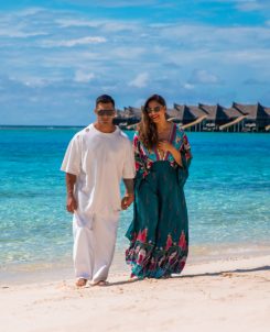 Batch Ozen Reserve Bolifushi X Bipasha Basu & Karan Sign Grover