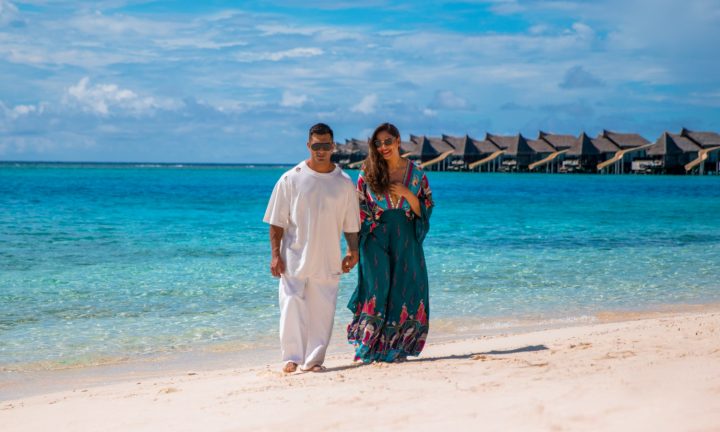 Batch Ozen Reserve Bolifushi X Bipasha Basu & Karan Sign Grover