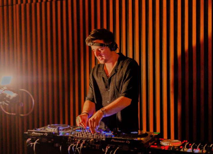 Dj Luca Schreiner At The Westin Maldives (1)