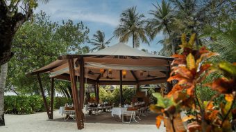 Constance Moofushi Restaurants And Bars Alizee Restaurant 04