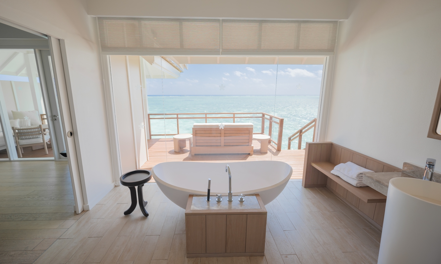 LUX* South Ari Atoll unveils refurbished Water Villas inspired by oceanic  beauty – Hotelier Maldives