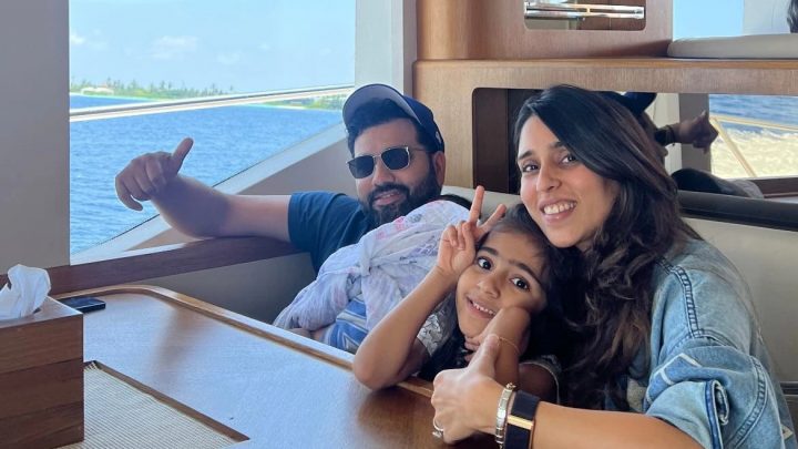 Rohit Sharma And His Family In Maldives 144003755 16x9 0 Ezgif.com Webp To Jpg Converter