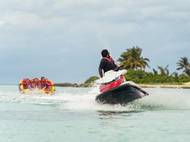 Le Meridien Maldives Resort & Spa Watersports Fun Tube