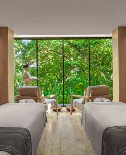 Alila Kothaifaru Maldives Spa Alila Treatment Room With Staff