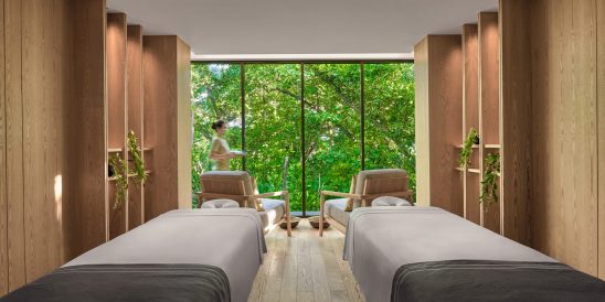 Alila Kothaifaru Maldives Spa Alila Treatment Room With Staff