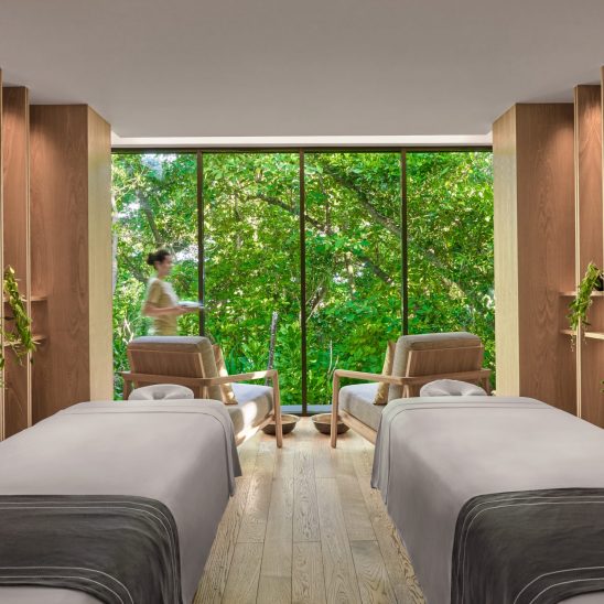 Alila Kothaifaru Maldives Spa Alila Treatment Room With Staff