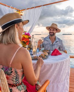 Angsana Velavaru Destination Dining Vdeck