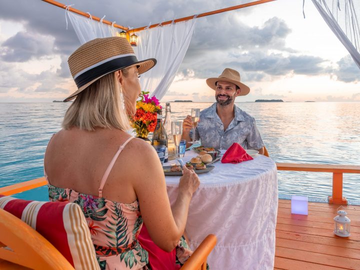 Angsana Velavaru Destination Dining Vdeck
