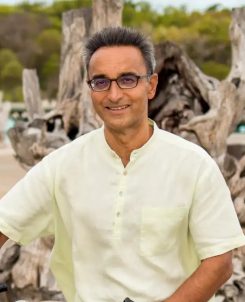 Soneva Founder Ceo Sonu Shivdasani Awarded Obe In Kings New Year Honours 2023 List Ezgif.com Webp To Jpg Converter