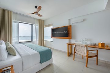 Luxury Sea Front 3 Bedroom Master Suite 5