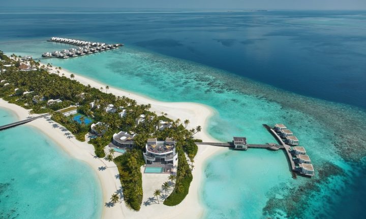 Batch Jumeirah Olhahali Island Resort Aerial View