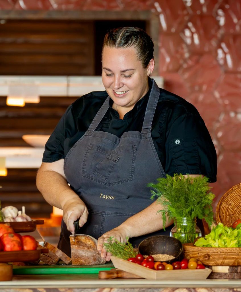 Joali Being Chef Taylor 916px Ezgif.com Webp To Jpg Converter