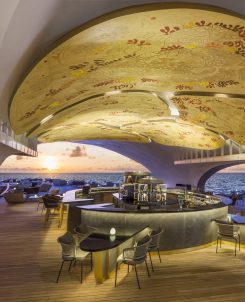 Strmlexrcl 206212 Whale Bar Mural And Bar