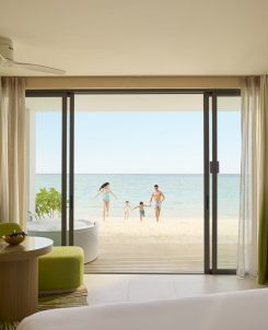 Cmlm Mirage Beachfront Jacuzzi 03