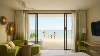Cmlm Mirage Beachfront Jacuzzi 03