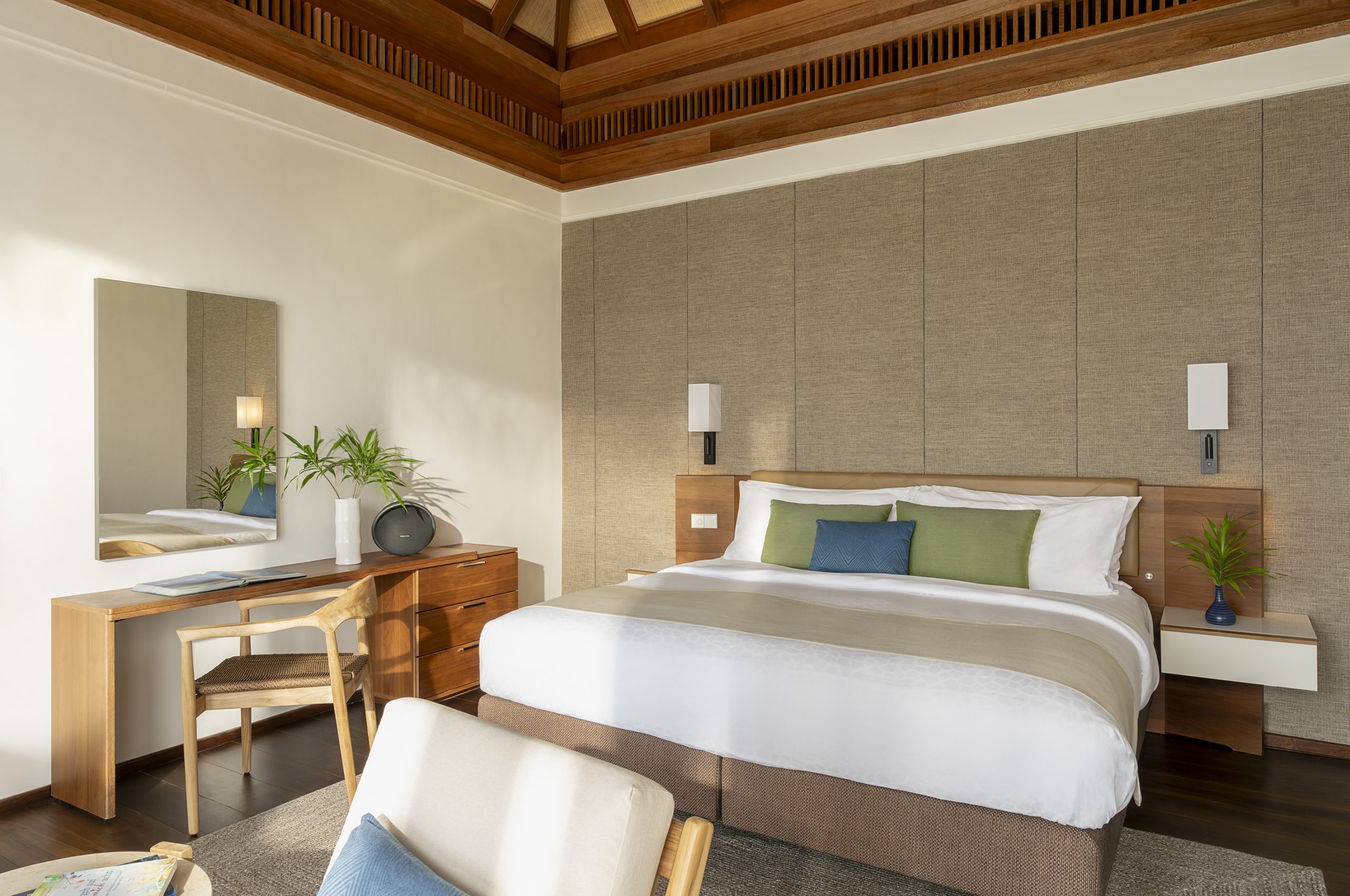 Kandolhu Maldives unveils refurbished Deluxe Ocean Pool Villas