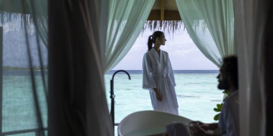 Mil Spa Roomdeck Couple2