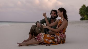 MIL Couple Beach Champagne Sunset3