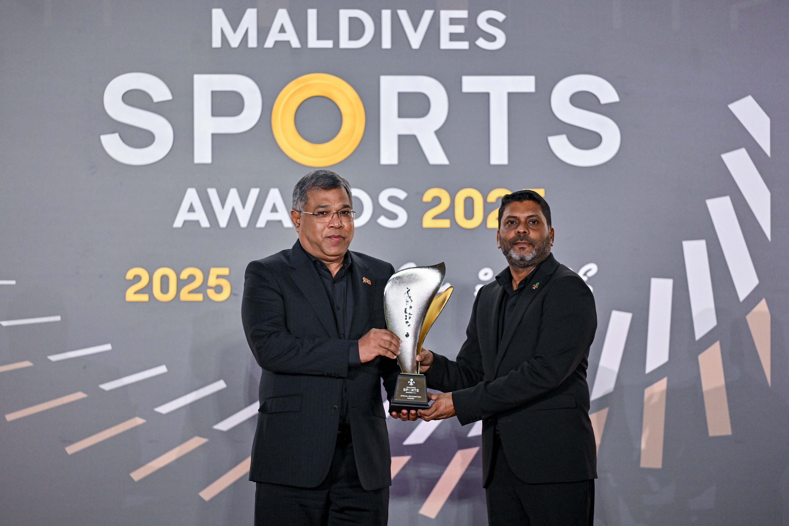 Bank of Maldives recognised for contribution to sports sector