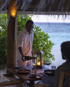 MIL Dining Shoreline Cabana Lifestyle2