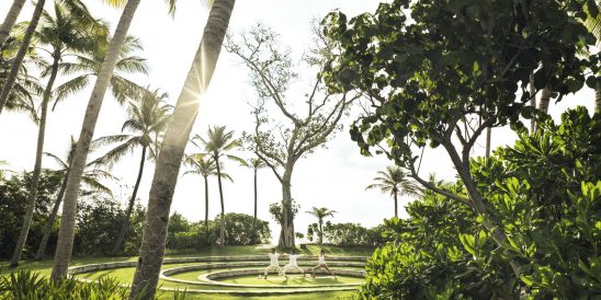 The Ritz Carlton Maldives, Fari Islands Experiences Sunrise Yoga