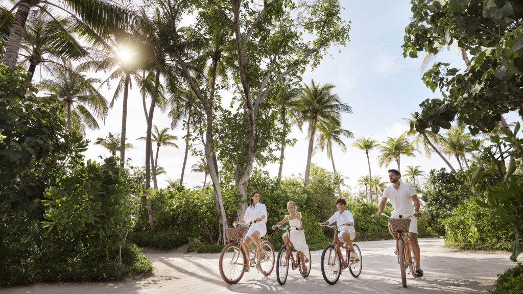 The Ritz Carlton Maldives, Fari Islands Family on Bikes