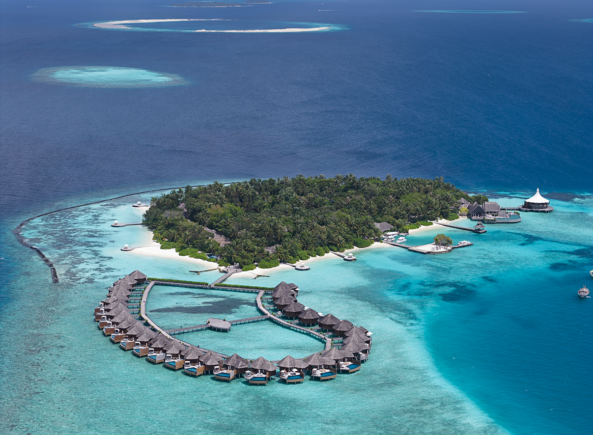 Baros Maldives wins 2025 Agoda Gold Circle Award