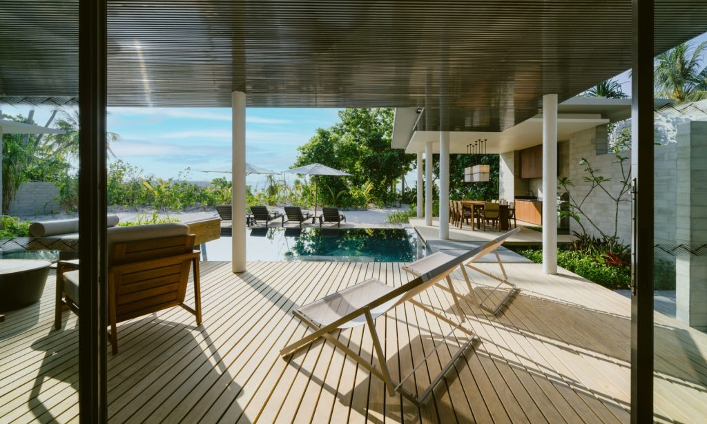 Batch MLDAL boduge residence indoor outdoor view