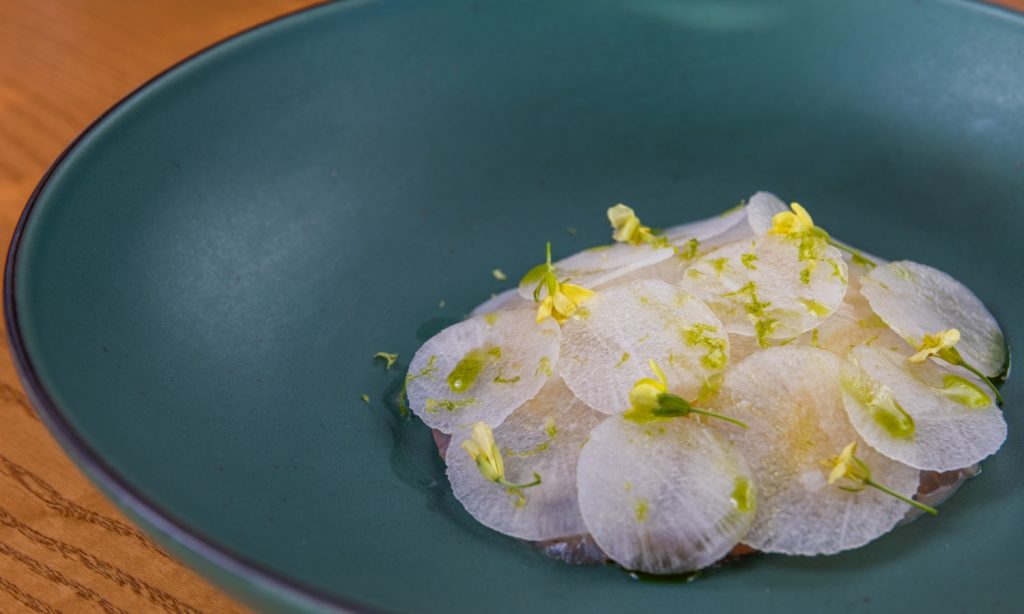 Batch Onda Crudo, red snapper, citrus, daikon