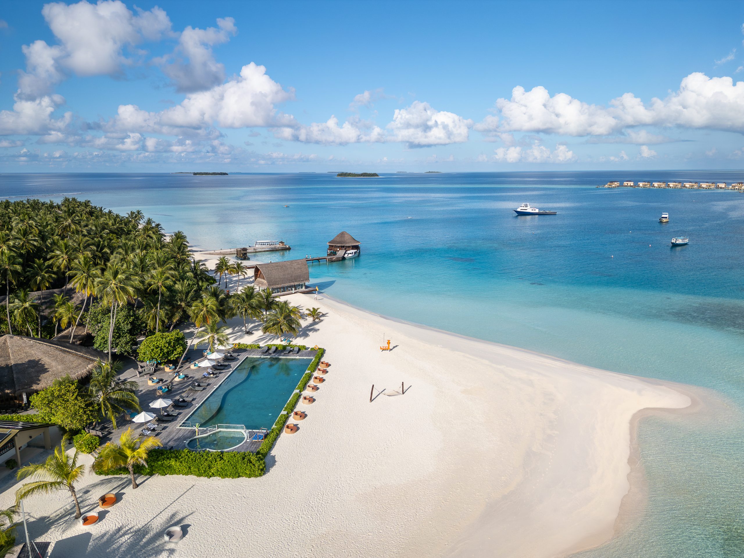 Angsana Velavaru wins British Airways Customer Excellence Award 2025