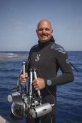 BELOW SURFACE TOBIAS FRIEDRICH 20230926 MG