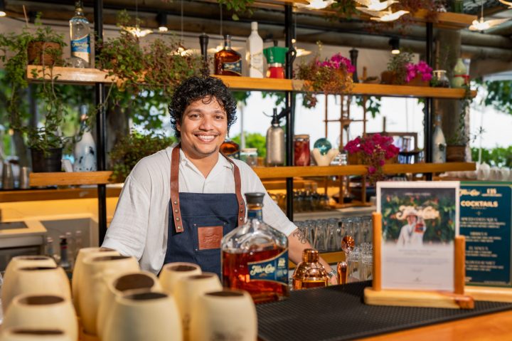 Behind The Bar Sirru Icon Series Welcomes Dinesh Mondkar of Flor de Caña (3)