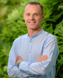 Untitled (2000 x 900 px)