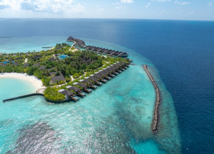 Batch dusitD2 feydhoo Maldives Areal water front villa