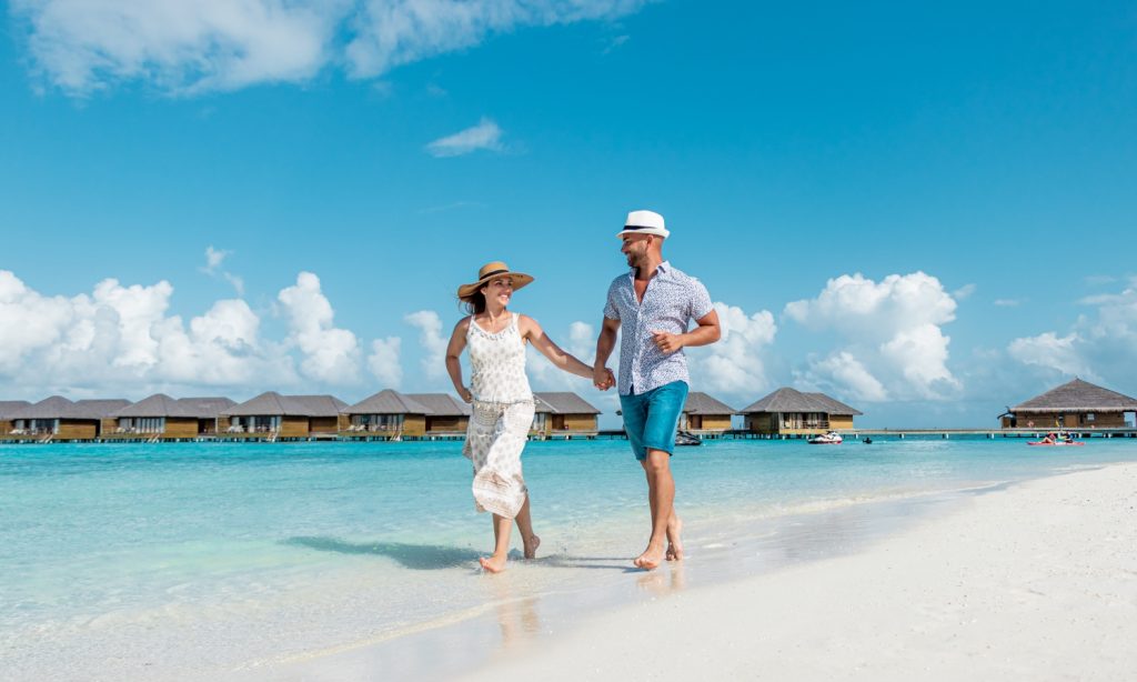 Batch Cocoon Maldives Couple Beach